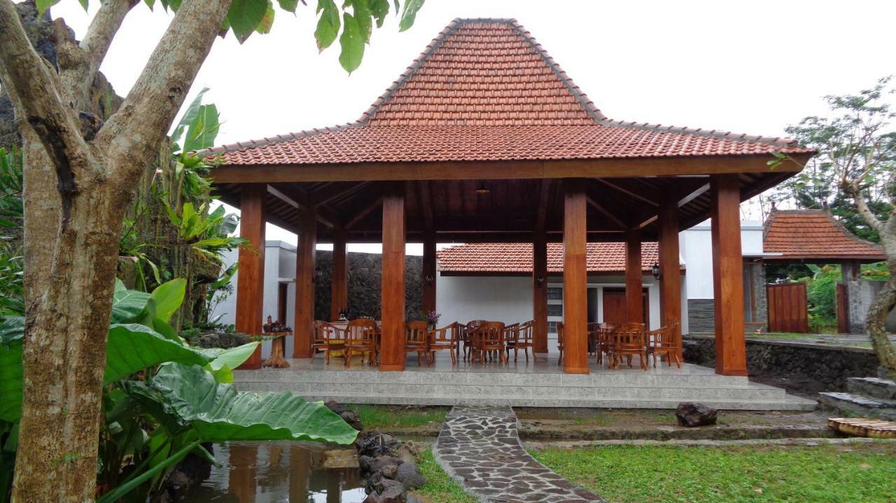 Villa Sindoro Village Wonosobo Exterior photo